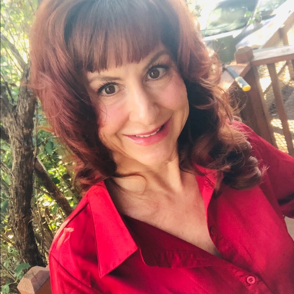 Meet your Posher, Michelle - Picture 1 of 1